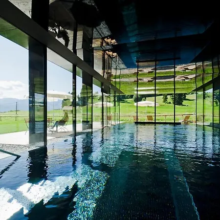 Kaufmann Hotel 4*