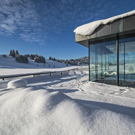 Kaufmann Hotel 4*