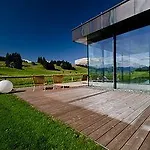 Kaufmann Hotel 4*